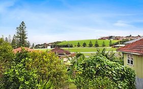 Beautiful 4-Bedroom Original Beach Cottage In Port Kembla